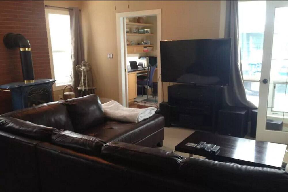 Photo of Bedroom in B-Say-Tah