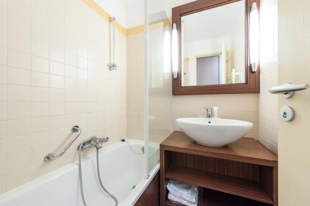 Photo of Bathroom in Loches