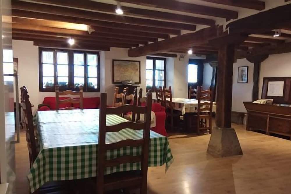 Photo of Livingroom in Zegama