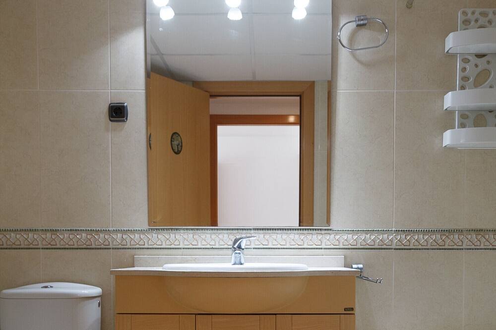 Photo of Bathroom in L'Hospitalet de l'Infant