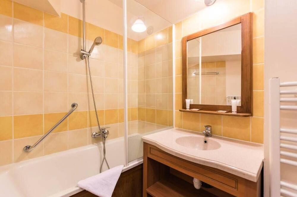 Photo of Bathroom in Ax-les-Thermes