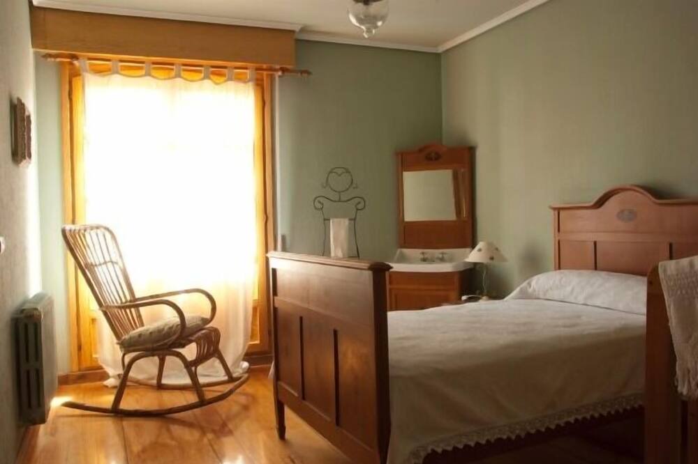 Photo of Bedroom in Badaran