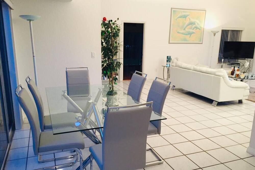 Photo of Livingroom in Clermont