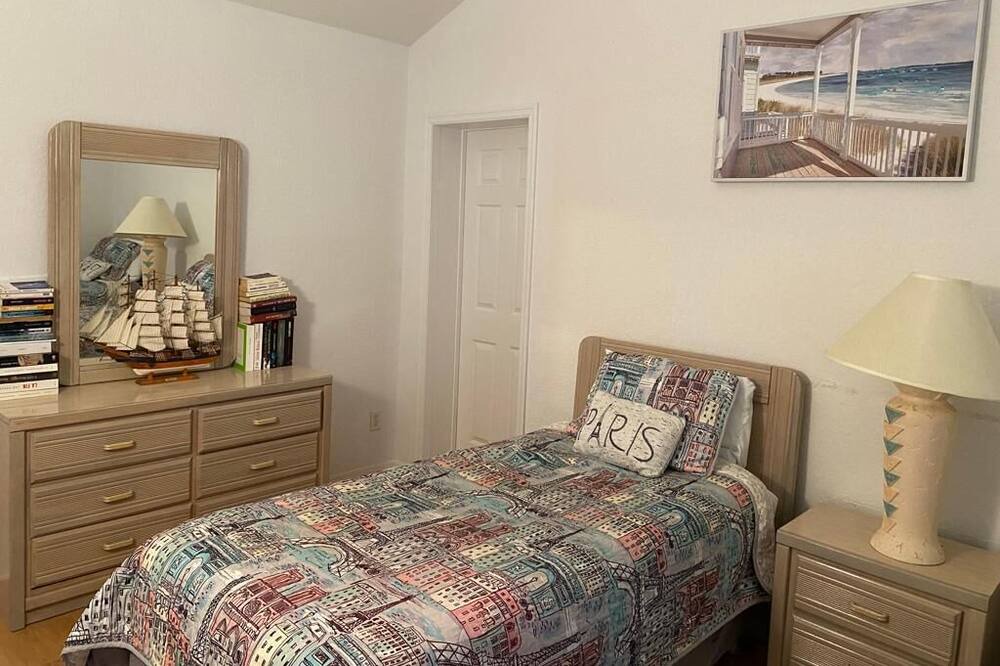 Photo of Bedroom in Clermont