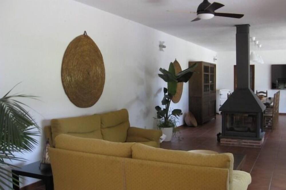 Photo of Livingroom in Alameda de Cervera