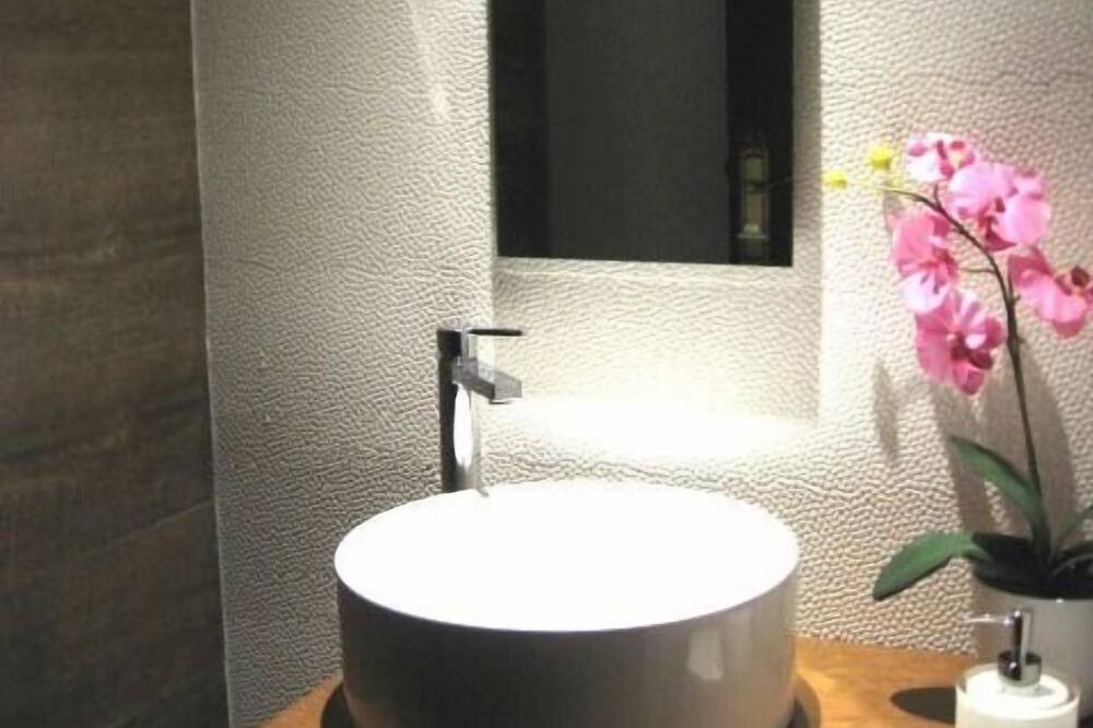 Photo of Bathroom in Alameda de Cervera
