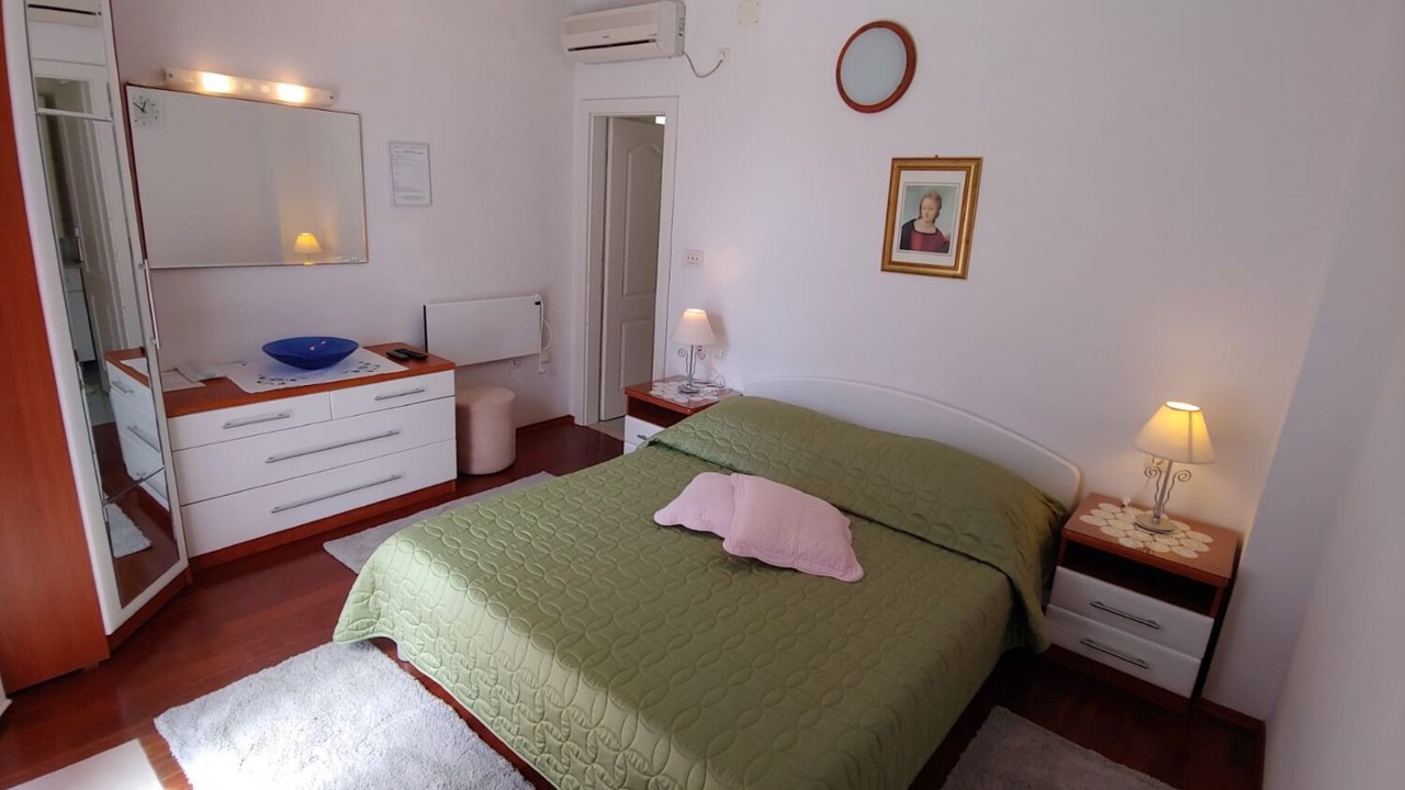 Photo of Bedroom in Bol