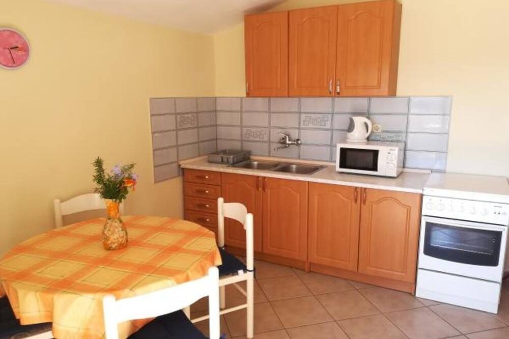 Photo of Bedroom in Tribunj