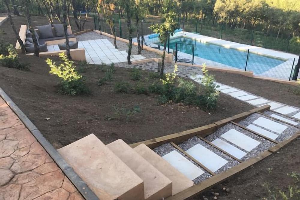 Photo of Outdoor in Castillejo de Mesleon