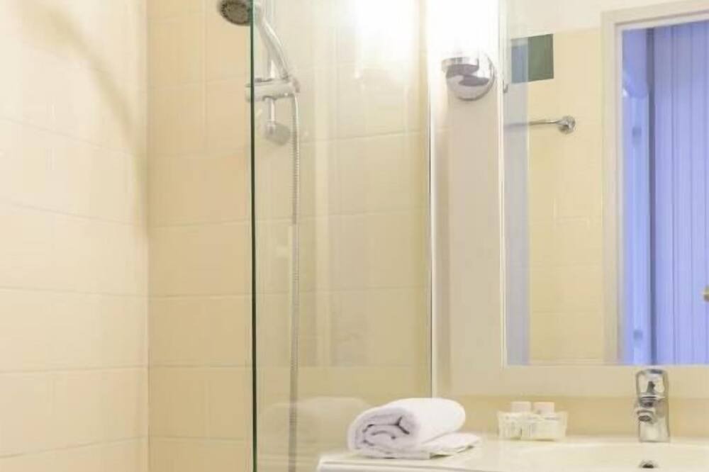 Photo of Bathroom in Branville