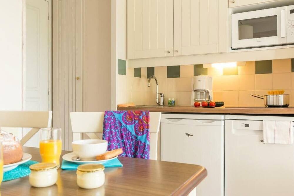 Photo of Kitchen in Branville