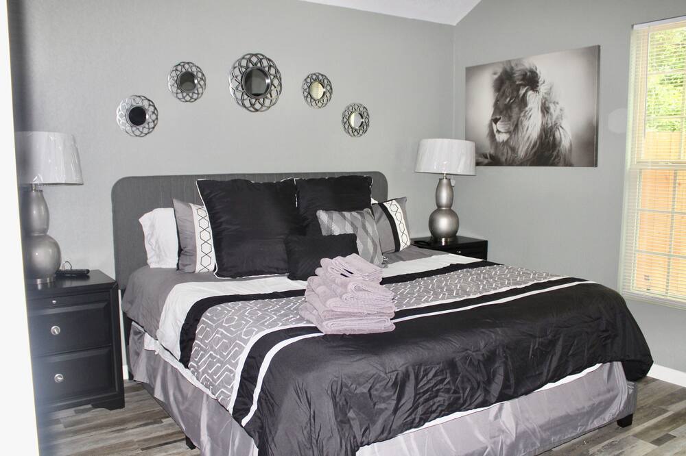 Photo of Bedroom in Leon Valley
