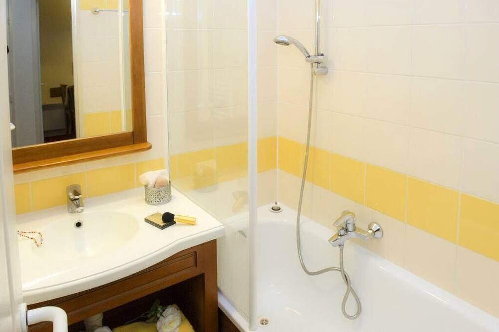 Photo of Bathroom in Saint-Lary-Soulan