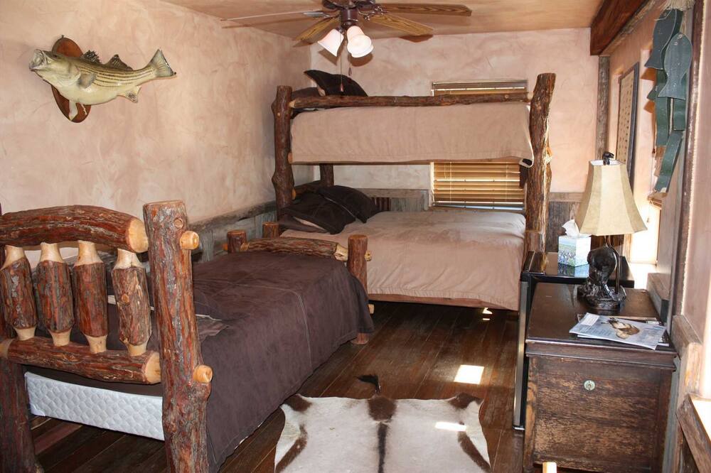 Photo of Bedroom in Tarpley