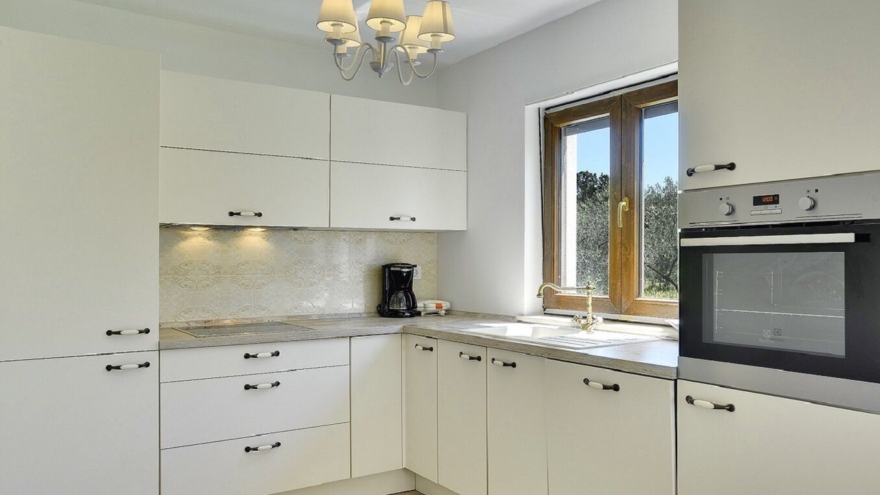 Photo of Kitchen in Mali Vareski
