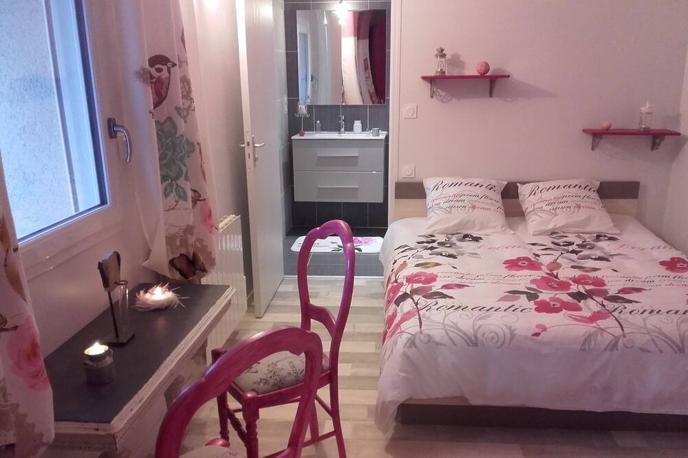 Photo of Bedroom in Loscouet-sur-Meu