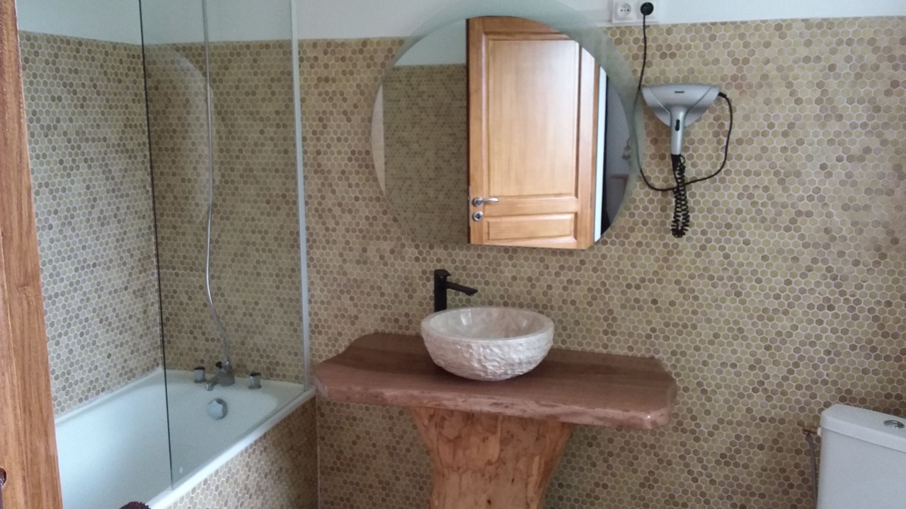 Photo of Bathroom in Villenave
