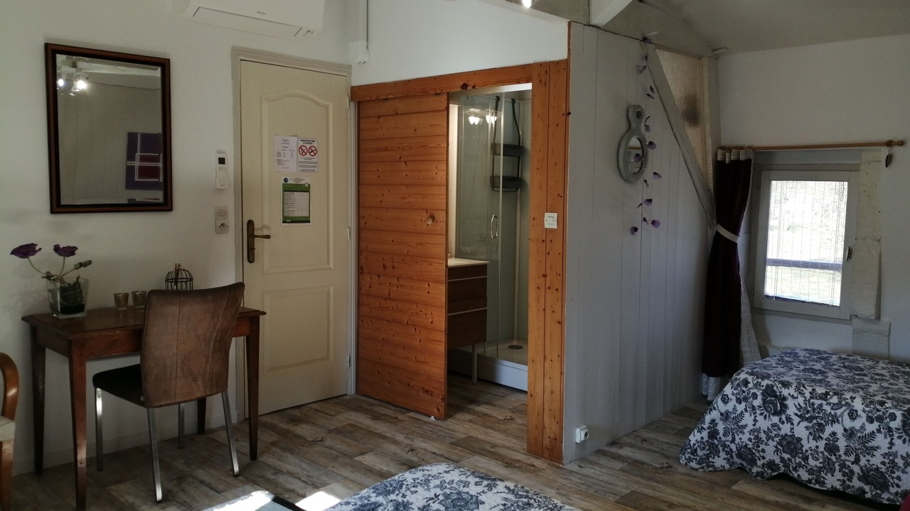 Photo of Bedroom in Meyronne