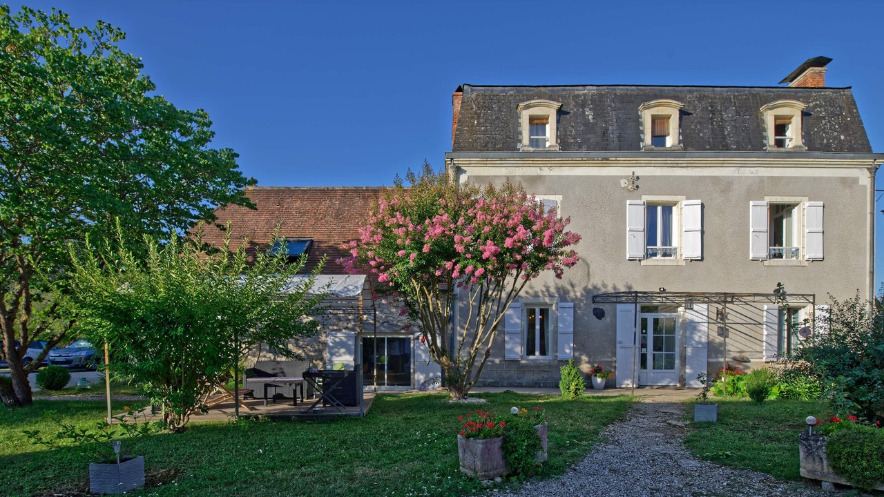 Photo of Outdoor in Meyronne