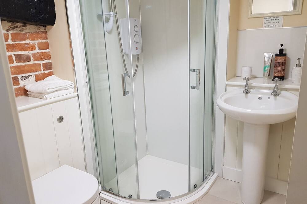 Photo of Bathroom in Bramley