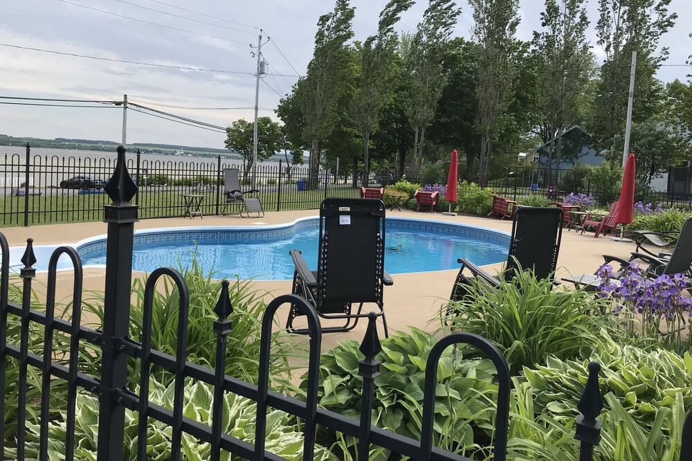 Photo of Outdoor in Saint-Jean-de-l'lle-d'Orleans