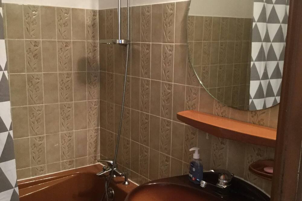 Photo of Bathroom in Prats-de-Mollo-la-Preste