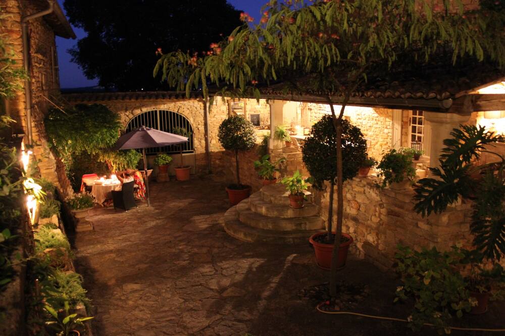 Photo of Outdoor in Labaume