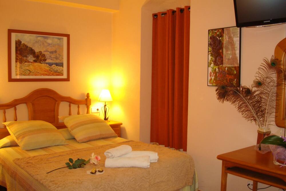 Photo of Bedroom in Bellvey