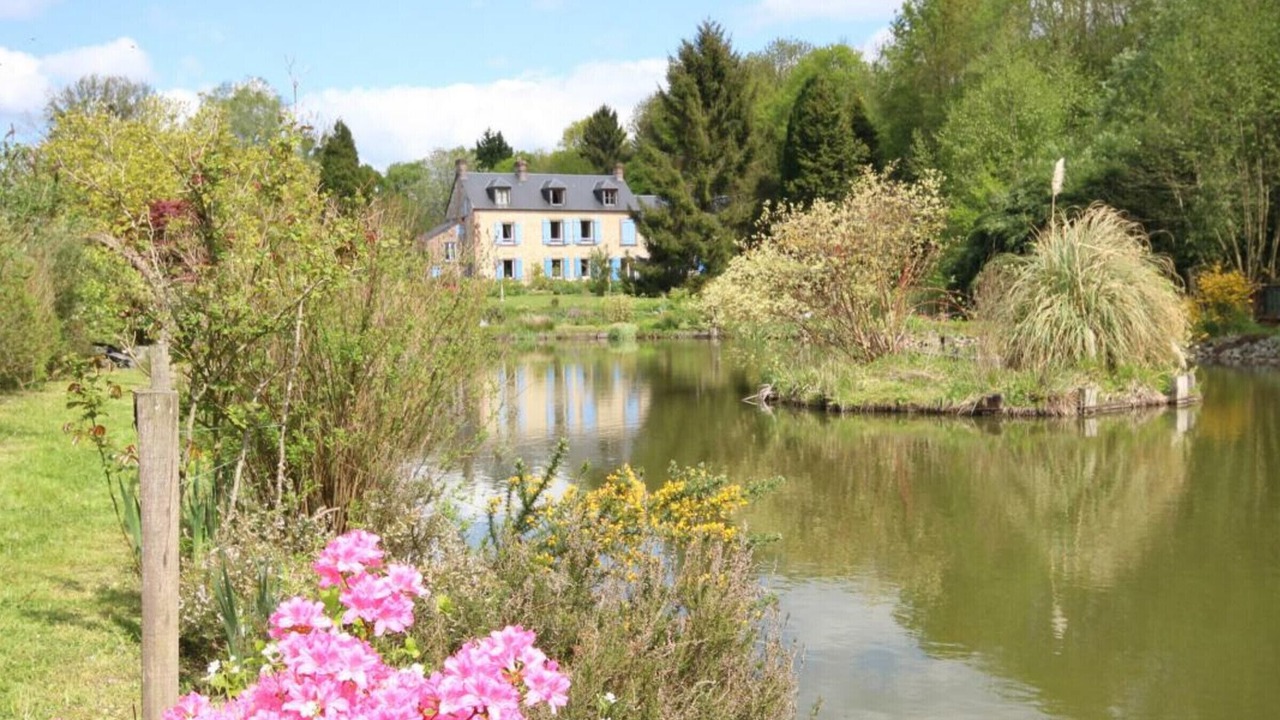 Photo of Outdoor in Les Authieux-du-Puits