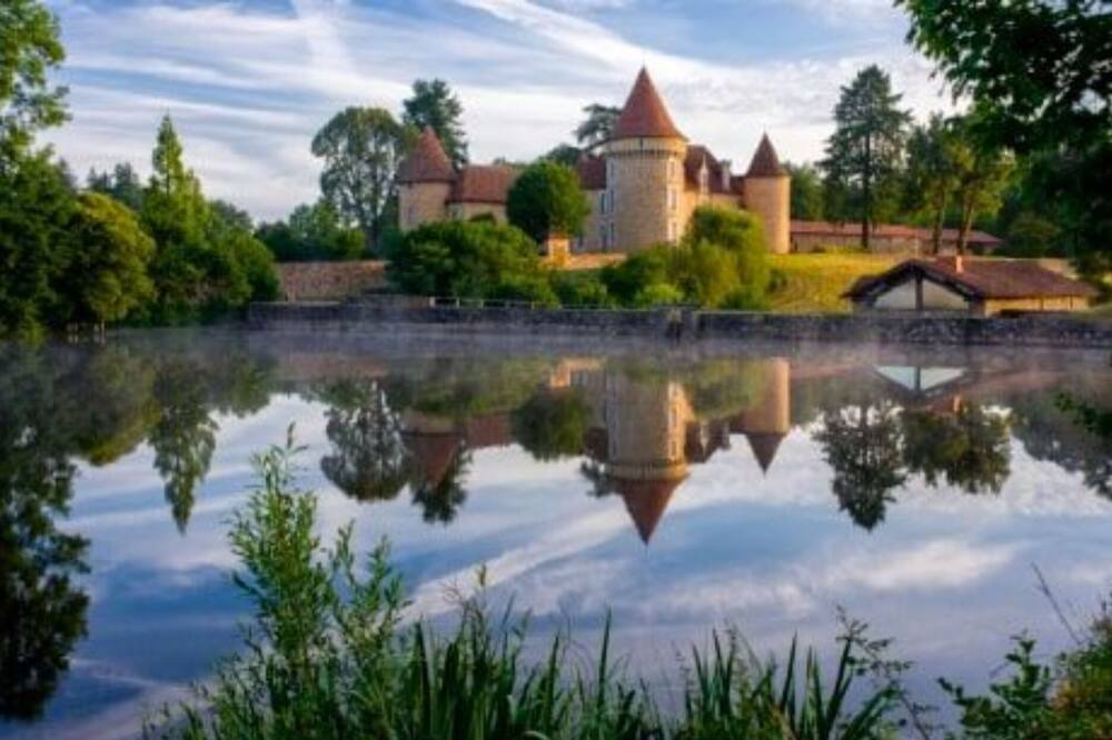 Photo of Outdoor in Beaulieu-sur-Sonnette