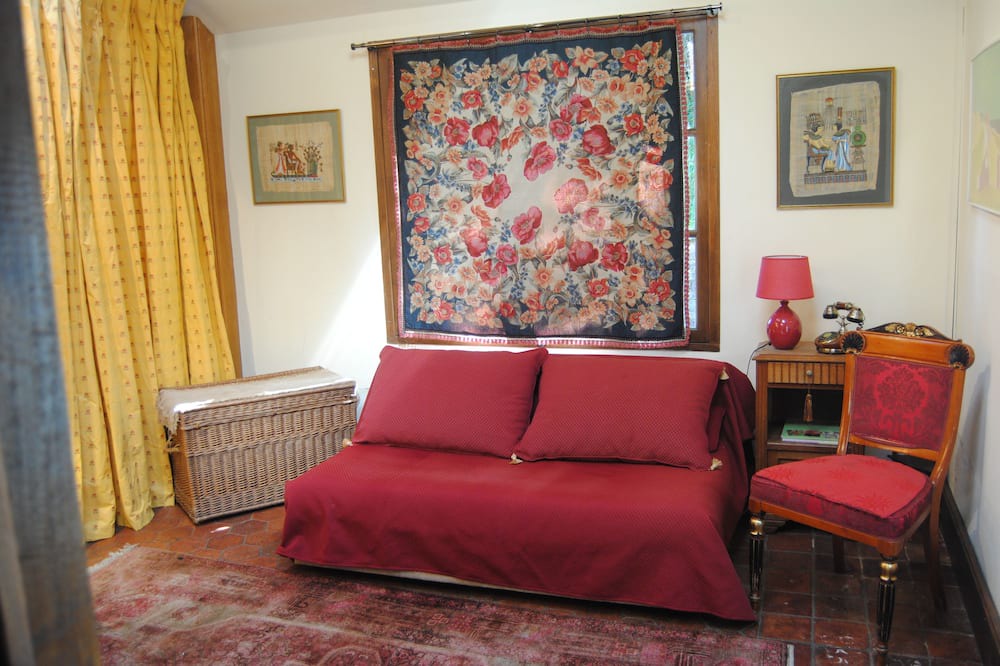 Photo of Livingroom in Fierville-les-Parcs