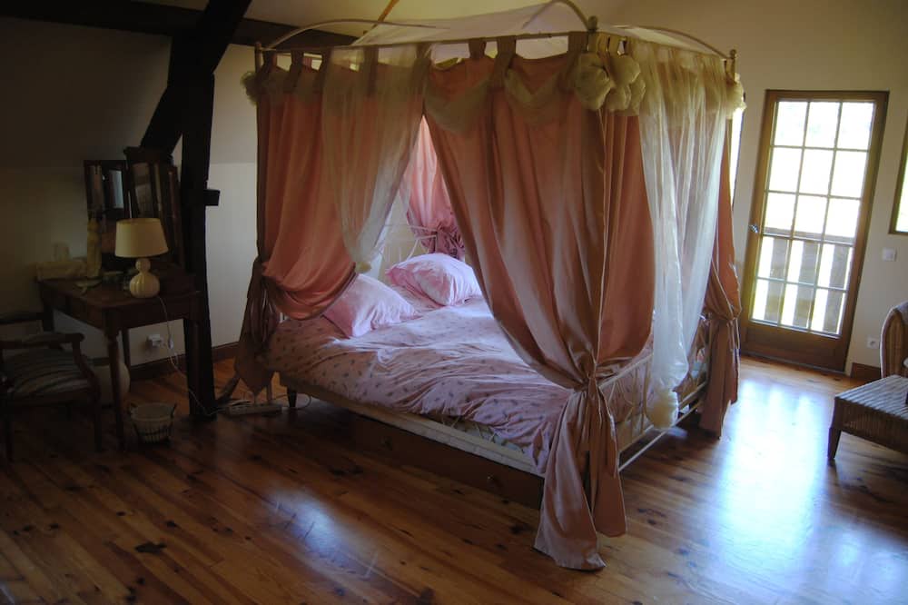 Photo of Bedroom in Fierville-les-Parcs