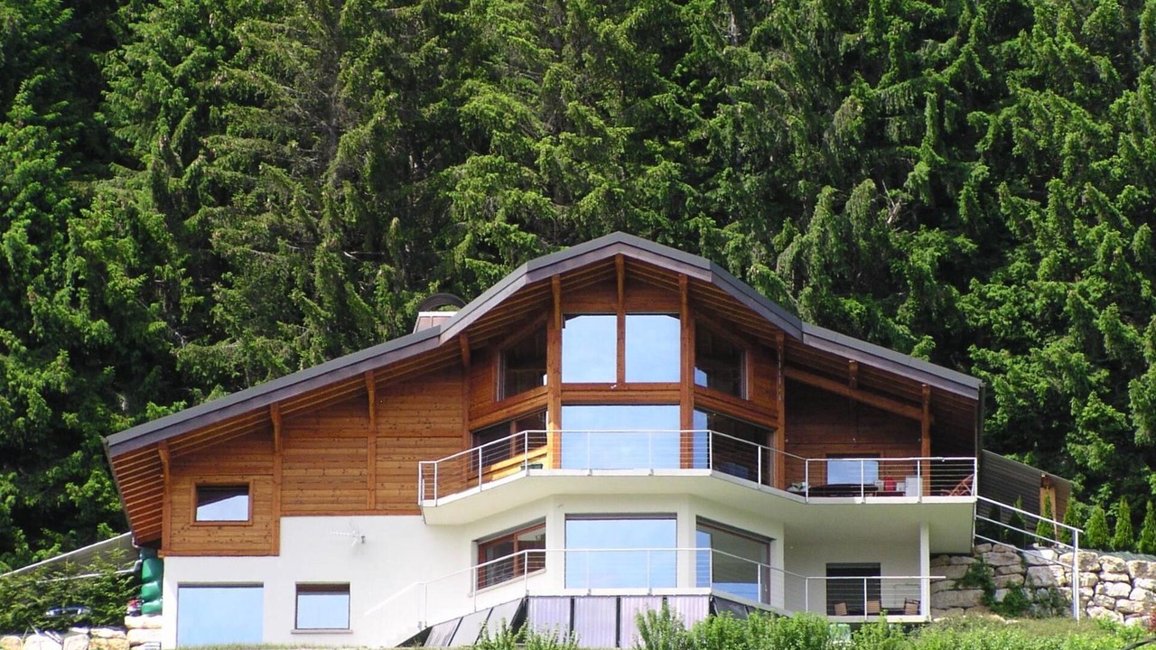 Photo of Buildings in Verchaix
