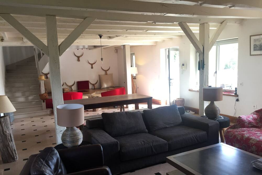 Photo of Livingroom in Nogent-sur-Loir