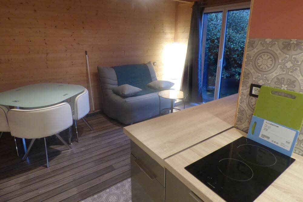 Photo of Livingroom in Ayros-Arbouix