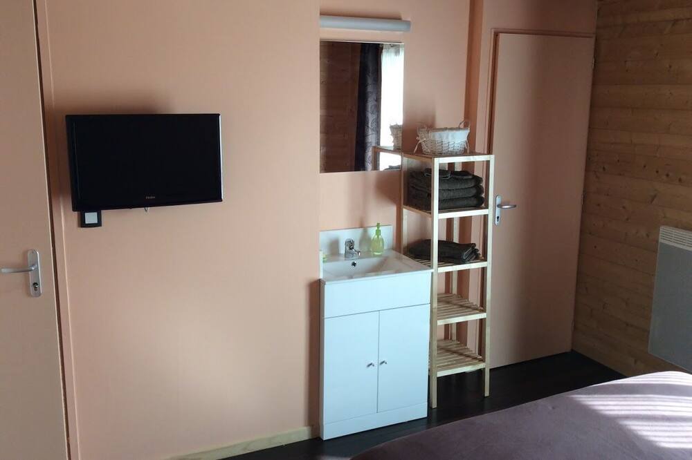 Photo of Bedroom in Ayros-Arbouix