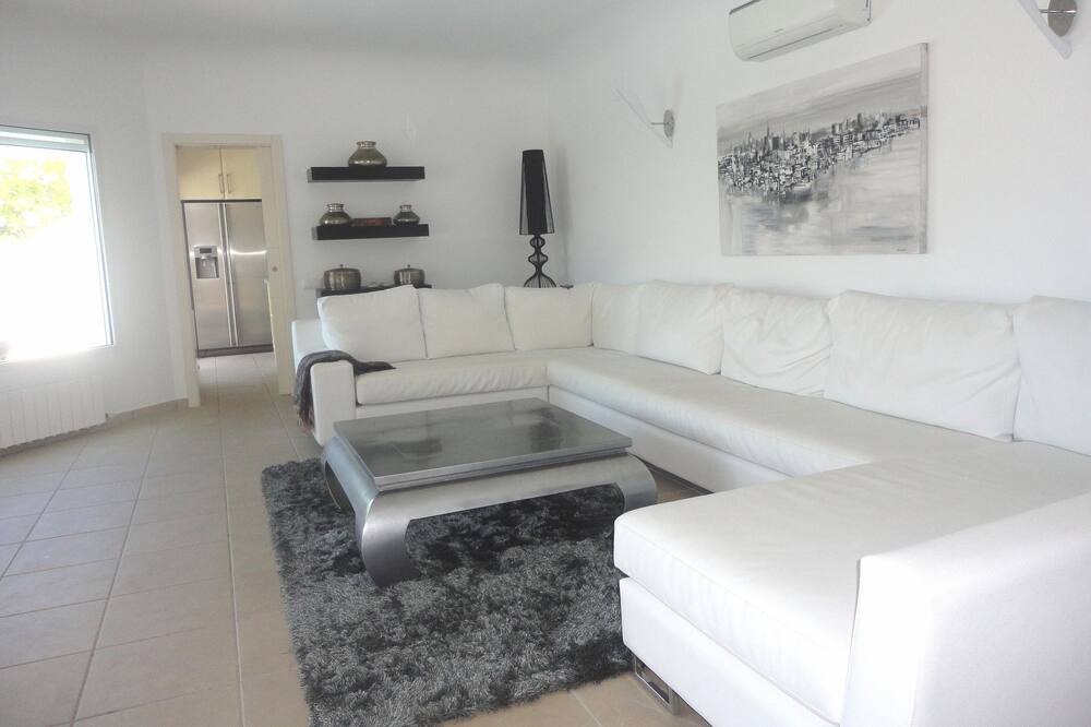 Photo of Livingroom in Arnella