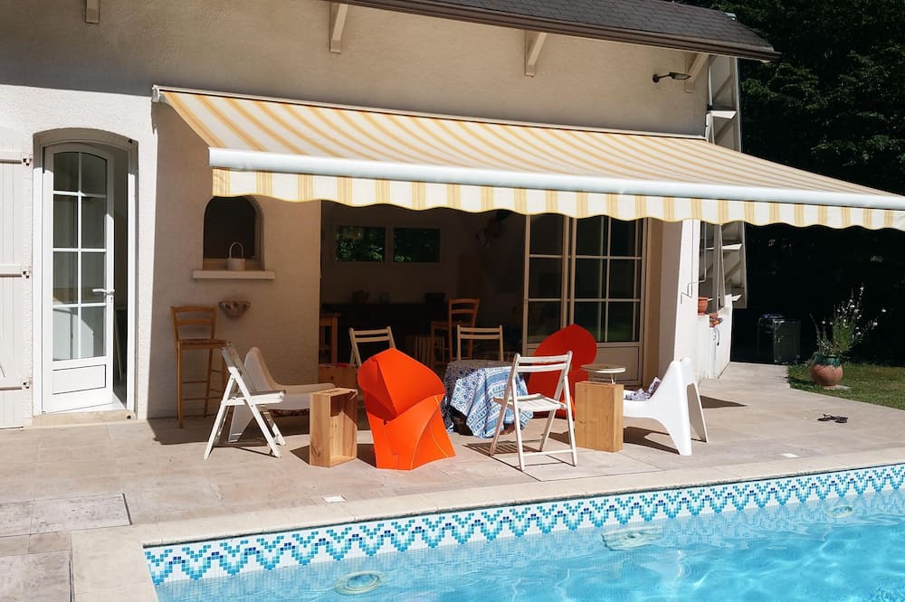 Photo of Outdoor in Saint-Sulpice-et-Cameyrac