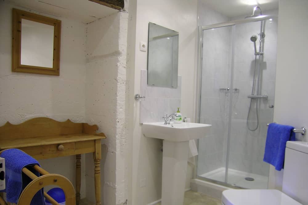 Photo of Bathroom in Paussac-et-Saint-Vivien