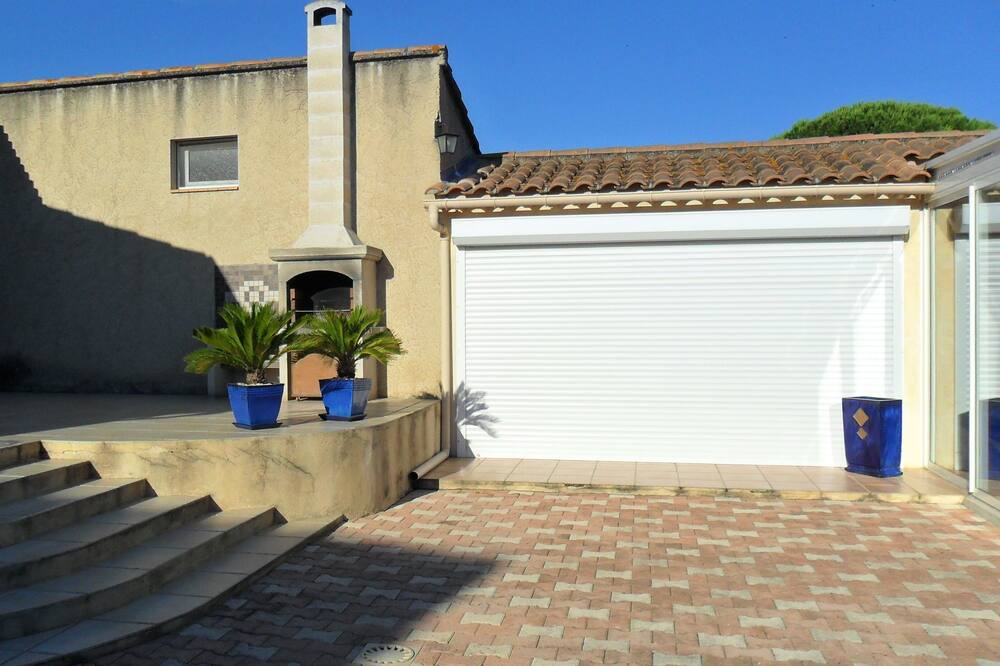 Photo of Outdoor in Maillane