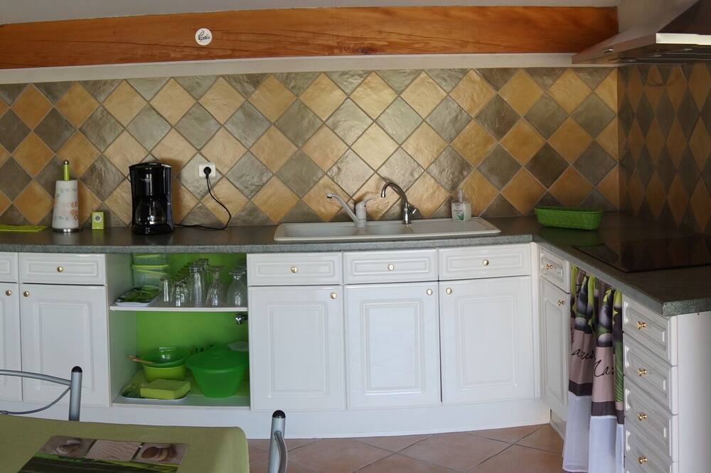 Photo of Kitchen in Maillane