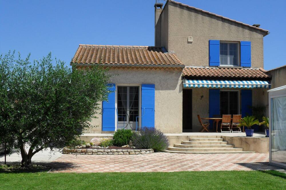 Photo of Outdoor in Maillane