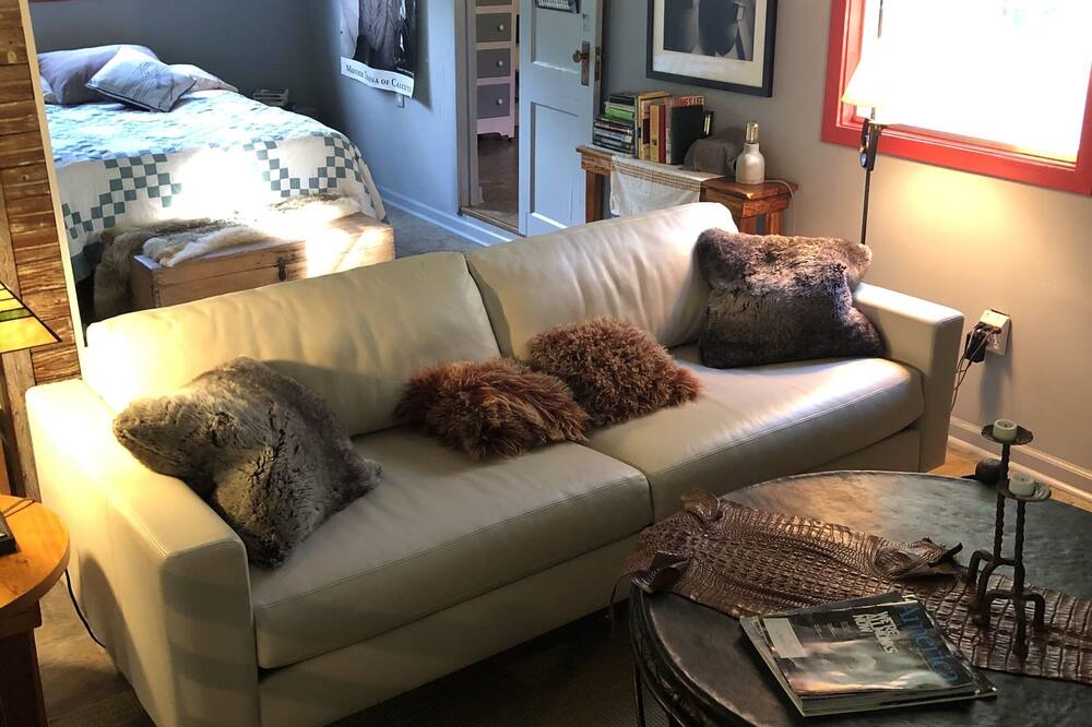 Photo of Bedroom in Lottie