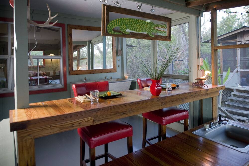 Photo of Outdoor in Lottie