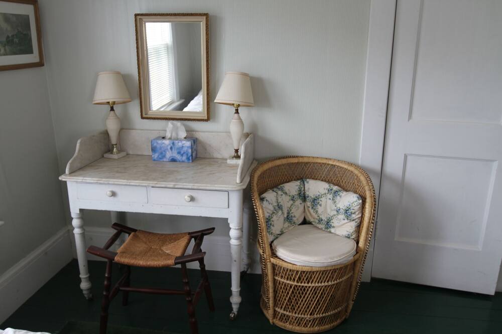Photo of Bedroom in Port Medway