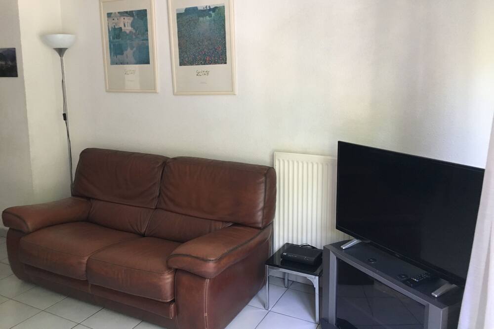 Photo of Livingroom in Antigone