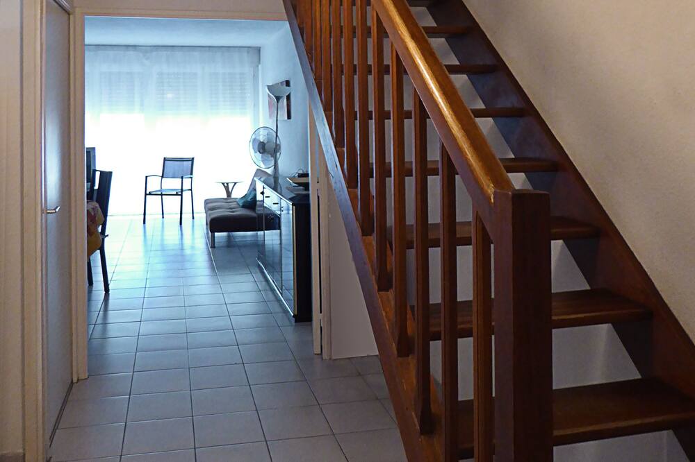 Photo of Livingroom in Antigone