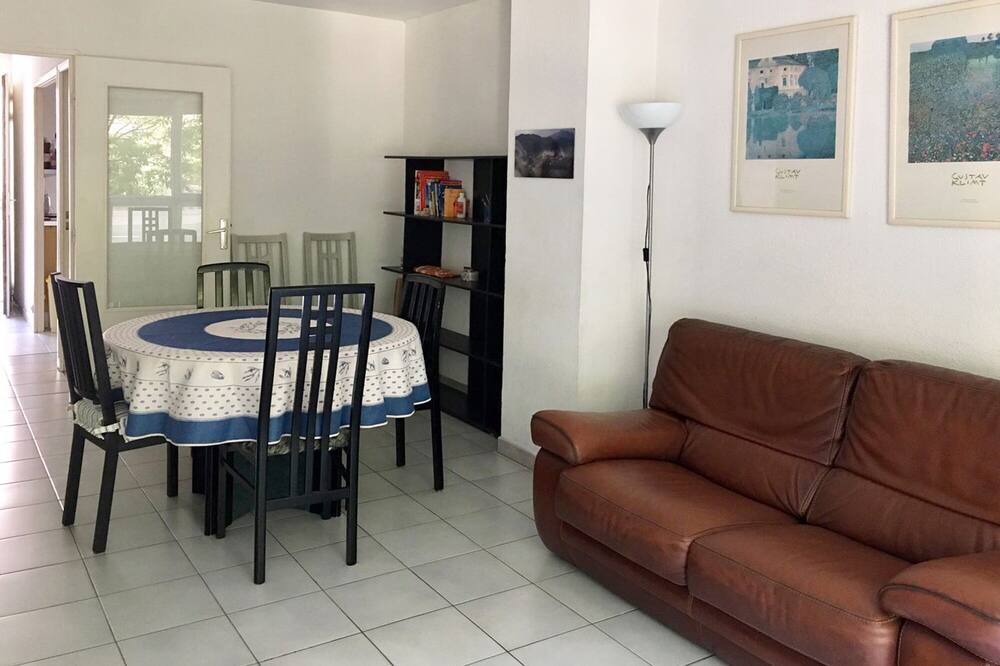 Photo of Livingroom in Antigone