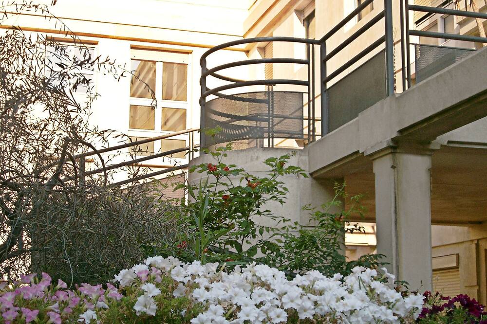 Photo of Outdoor in Antigone
