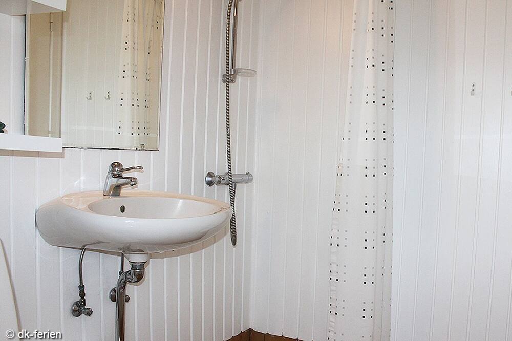 Photo of Bathroom in Faaborg
